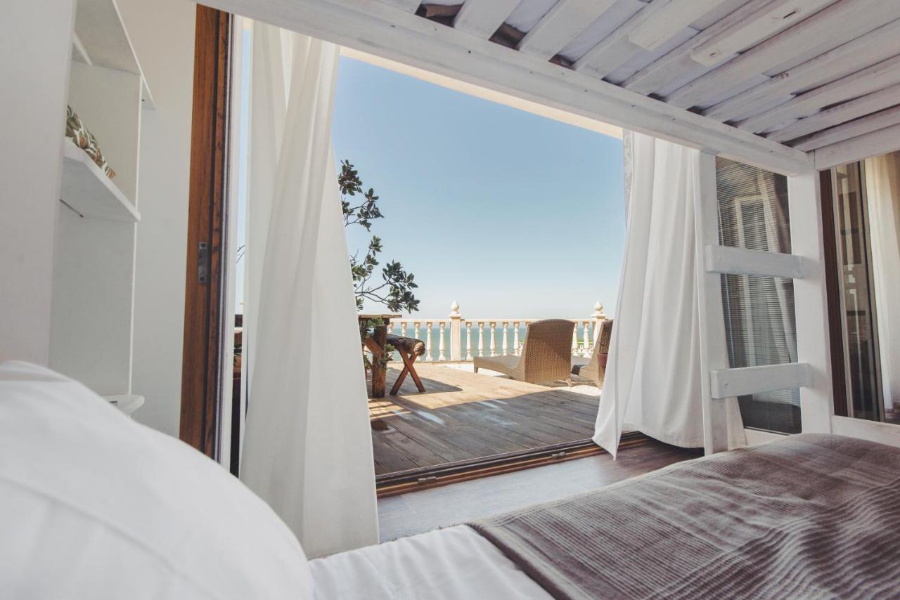Bett in einem gemischten Schlafsaal mit Meerblick