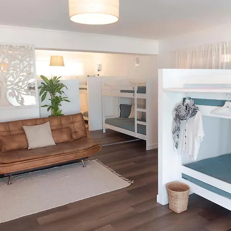 Laneez Ericeira Surf House-3